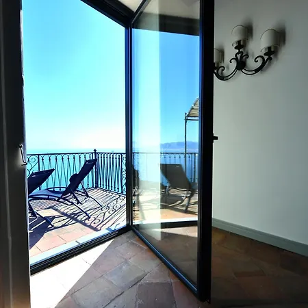 In Costa Relais & Luxury Affittacamere 4*